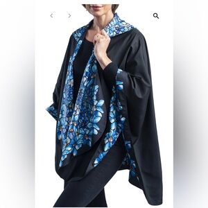 Reversible Rain Cape – Lightweight Hooded Wrap for Women